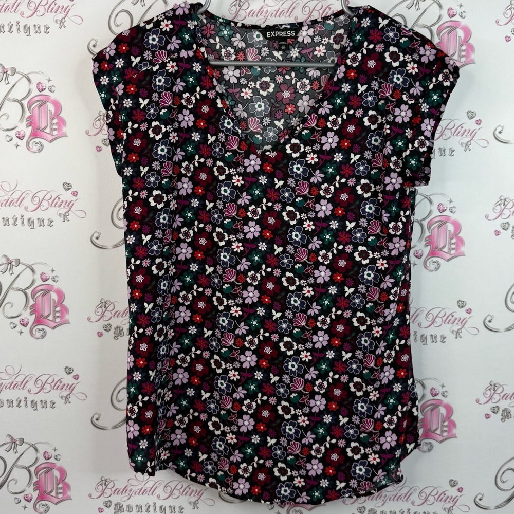 Express t-shirt, flowers, red, pink, Women's Floral Blouse - Black and Pink